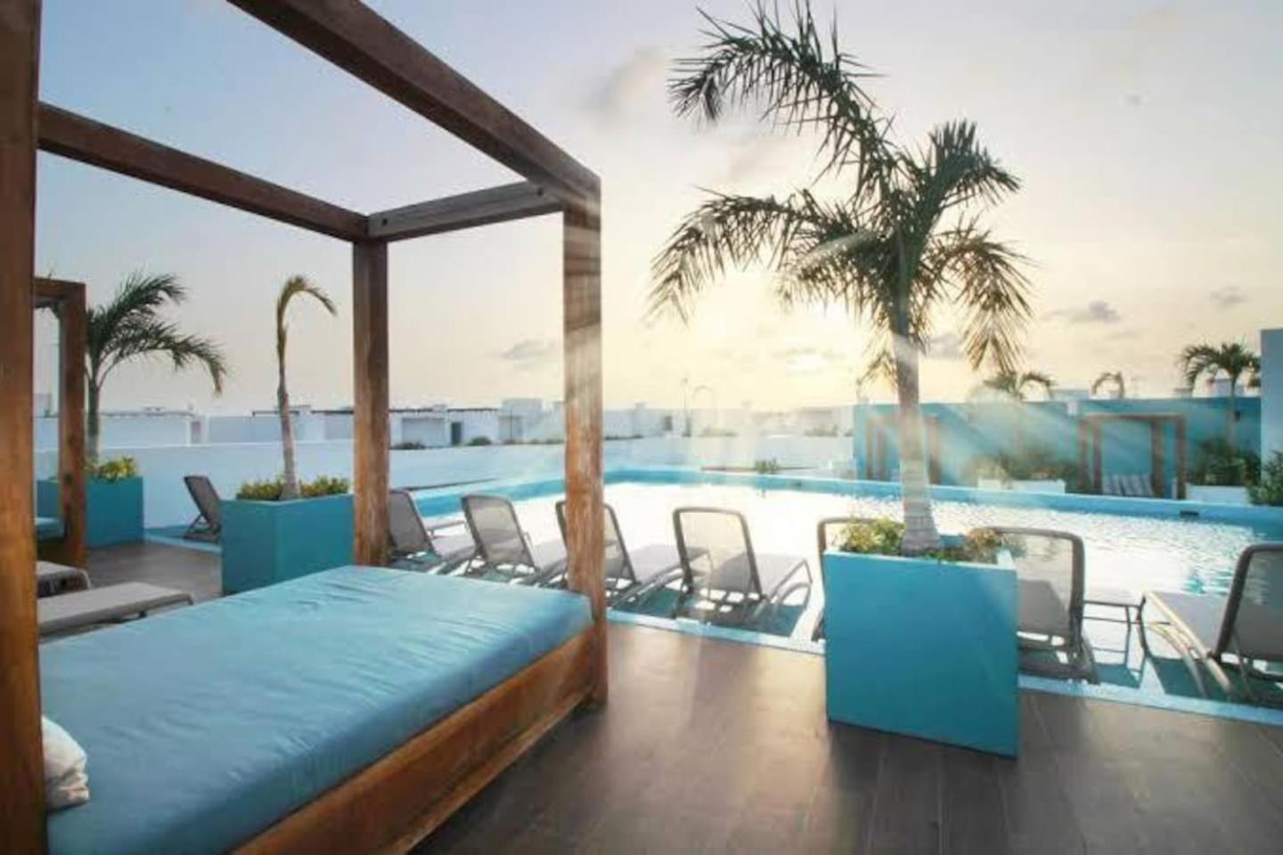 Swim-up 1-bedroom